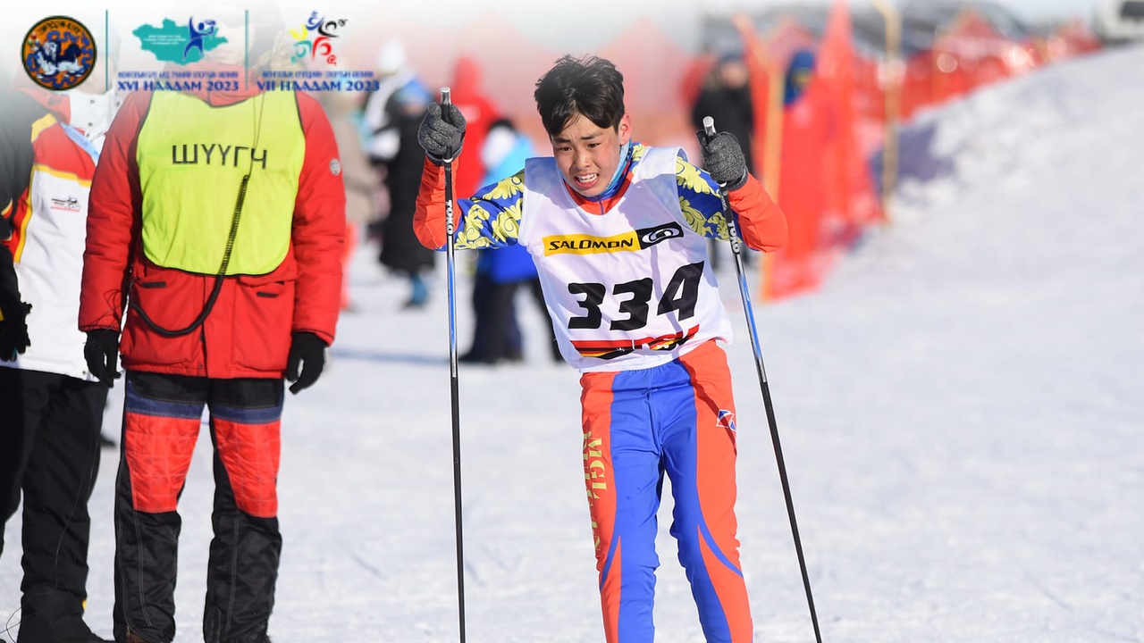 Монголын хүүхдийн спортын өвлийн VII наадмын 15-16 насны тамирчдын гүйлтийн цанын тэшилтийн тэмцээний хэсгээс... 
