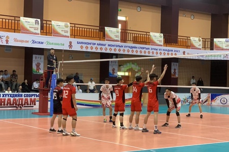 Монголын хүүхдийн спортын зуны VII наадмын Волейболын төрөлд хөвгүүдийн баг Хан-Уул дүүргийн багтай тоглож 2:1 харьцаатай хожиж Шигшээ 4-т шалгарлаа.