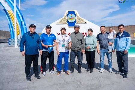 🇲🇳 27 ЖИЛИЙН ДАРААХ МОНГОЛ УЛСЫН 3 ДАХЬ ТҮРҮҮГ ЭХ ОРОНДОО АВЧИРСАН УВС НУТГИЙН ХҮҮ БАТХУЯГИЙН МӨНХ-ЭРДЭНЭ ТӨРӨЛХ НУТАГТАА ИРЛЭЭ 🇲🇳