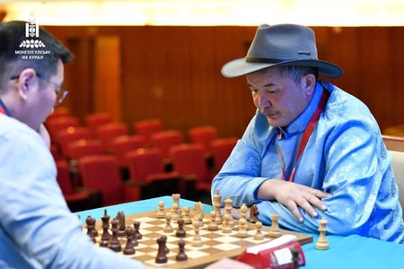 "МОНГОЛ УЛСЫН ҮНДСЭН ХУУЛИЙН ӨДӨР"-Т ЗОРИУЛСАН ШАТАР СОНИРХОГЧДЫН УЛСЫН АВАРГА ШАЛГАРУУЛАХ ТЭМЦЭЭНД БАЯНЗҮРХ ДҮҮРГИЙН 17 ДУГААР ХОРООНЫ ИРГЭН Б.ГАНТУЛГА ТҮРҮҮЛЛЭЭ. 