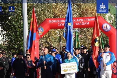 64 ЖИЛИЙН ТҮҮХТ МОНГОЛЫН БҮХ АРД ТҮМНИЙ СПОРТЫН XVI НААДАМД БАЯНЗҮРХ ДҮҮРЭГ 35 АЛТ, 24 МӨНГӨ, 21 ХҮРЭЛ МЕДАЛЬ ХҮРТЭЖ ТҮҮХЭНДЭЭ 3 ДАХЬ УДААГАА ТЭРГҮҮН БАЙР ЭЗЭЛЛЭЭ. 