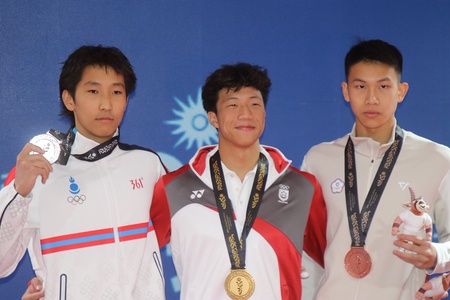 ХАН-УУЛ ДҮҮРГИЙН ӨСВӨРИЙН ШИГШЭЭ БАГИЙН ТАМИРЧИН Э.ЭРХЭС АЗИЙН ЗАЛУУЧУУДЫН III НААДМААС МӨНГӨН МЕДАЛЬ ХҮРТЛЭЭ. БАХРЕЙН 2025: Усан спортын ОУХМ Энхтөрийн Эрхэс 50м араар даллах сэлэлтийн төрөлд мөнгөн 