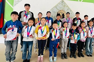 Ховд аймгийн Зуун буудалт даамын өсвөрийн аварга шалгаруулах тэмцээн