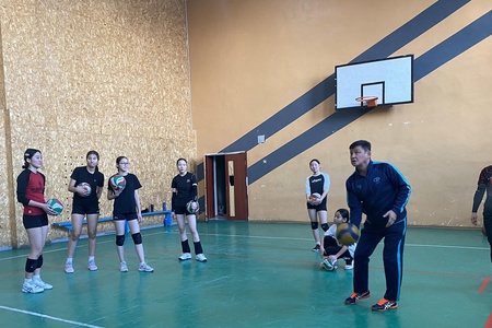 Волейболын өсвөрийн шигшээ багийн бэлтгэл сургуулилт