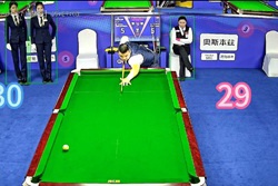 Э.Цоглог болон Г.Ган-Орхон нар Joy Heyball Masters тэмцээний явцад хожил тэнцэж хар шарик цохисноор 30-29 харьцаагаар Э.Цоглог яллаа.