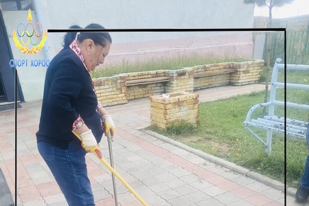 2025.08.07-ны өдөр Байгууллагын гадна болон дотор хашааны шарилж, хог ургамлыг түүж цэвэрлэв./ 2025-12/