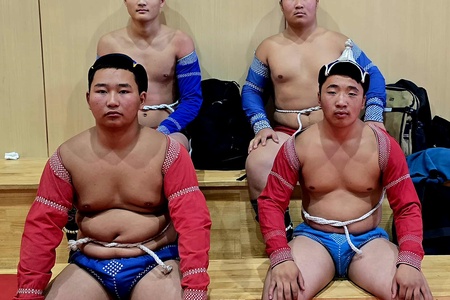 ХАН-УУЛ ДҮҮРГИЙН ӨСВӨР ҮЕИЙН ҮНДЭСНИЙ БӨХИЙН АВАРГА ШАЛГАРУУЛАХ БАРИЛДААН ЗОХИОН БАЙГУУЛАГДЛАА Хан-Уул дүүргийн өсвөр үеийн Үндэсний бөхийн аварга шалгаруулах барилдаан  2025 оны 10 дугаар сарын 07-ны