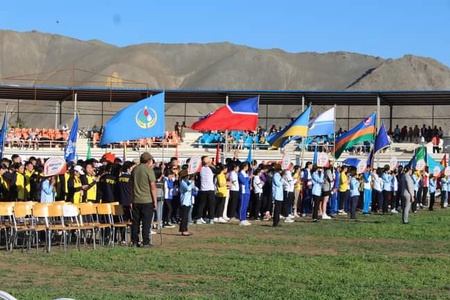 Монголын хүүхдийн спортын зуны VII наадам өнөөдөр /2023.06.19/ Баянхонгор аймгийн цэнгэлдэх хүрээлэнд нээлтээ хийлээ. 