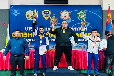 Ерөө сумын Засаг даргын нэрэмжит Сэлэнгэ аймгийн аварга шалгаруулах чөлөөт бөхийн тэмцээн амжилттай зохион байгуулагдлаа.