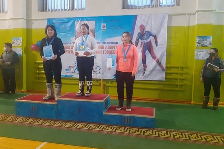 Төвийн бүсийн  аварга шалгаруулах Өсвөр үеийн Цаначдын тэмцээнээс Булган аймгийн баг тамирчид 9 медаль хүртлээ.