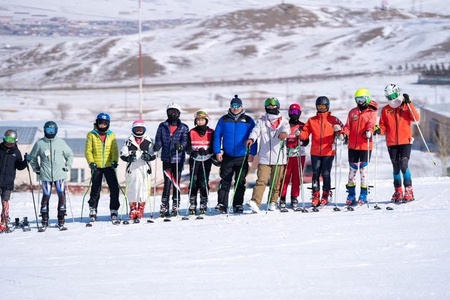 2026.3.6-аас 8-ны өдрүүдэд Улаанбаатар хотноо Уулын цана, сноубоардын Улсын аварга шалгаруулах тэмцээн болж Орхон аймгийн Хангарди клубийн баг тамирчид амжилттай оролцлоо