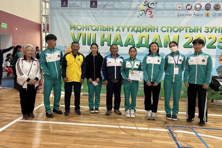 🏋🏻‍♀️Монголын Хүүхдийн спортын зуны VIII наадмын хүндийн өргөлтийн төрөлд Орхон аймгийн тамирчин Д.Номин-эрдэнэ 44кг жинд 🥇 Алтан медаль авч аварга боллоо. 