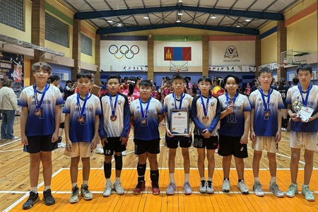 Дорноговь аймгийн Unity клубээс зохион байгуулсан U12 насны нээлттэй тэмцээнд амжилттай оролцоод мөнгөн медалын болзол хангаад ирлээ /2025-33/