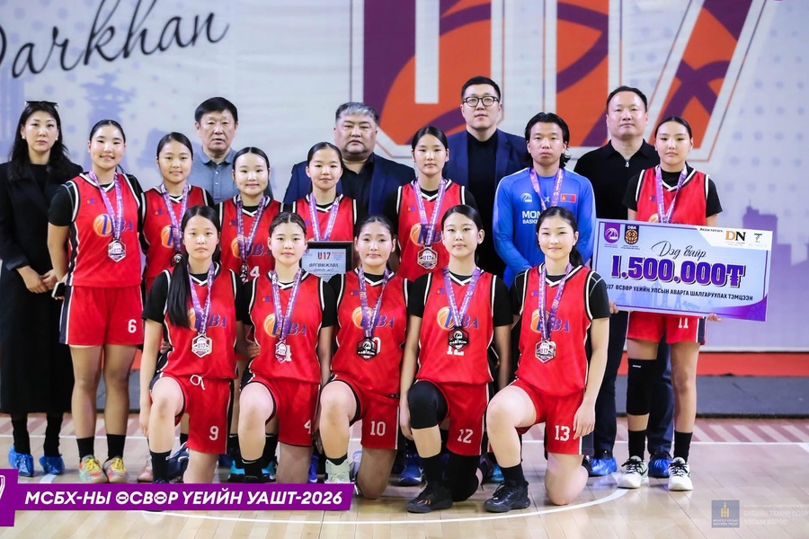 УЛСЫН АВАРГЫН МӨНГӨН МЕДАЛИЙН ЭЗЭД БОЛЛОО