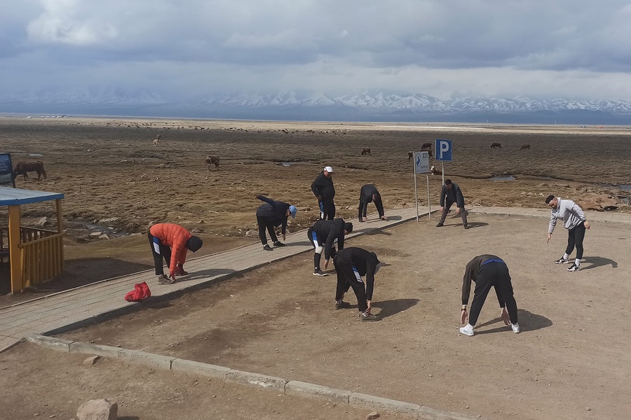 Монгол Улсын Ерөнхийлөгчийн санаачлан хэрэгжүүлж буй "Эрүүл Монгол хүн" үндэсний хөдөлгөөн, Биеийн тамир, спортын тухай хуулийн хүрээнд. 