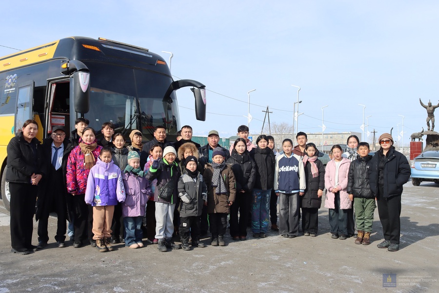  Ширээний теннисний ББАШТ-д оролцох УВС аймгийн баг тамирчид замдаа гарлаа.