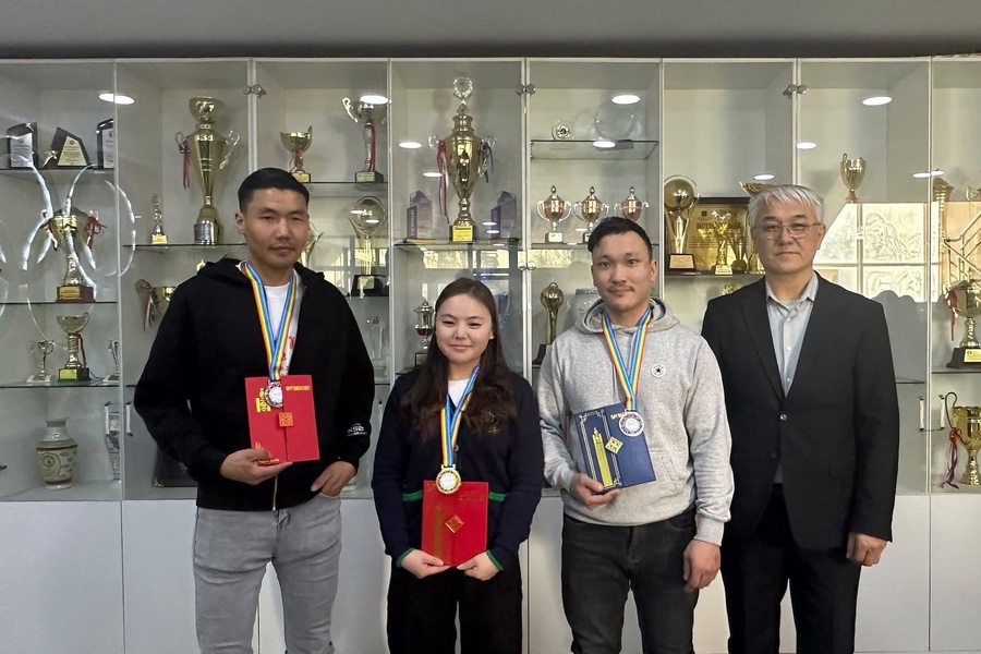 БАЯНГОЛ ДҮҮРГИЙН "100 БУУДАЛТ ДААМ"-Н ӨСВӨР ҮЕИЙН АВАРГА ШАЛГАРУУЛАХ ТЭМЦЭЭН БОЛЛОО.