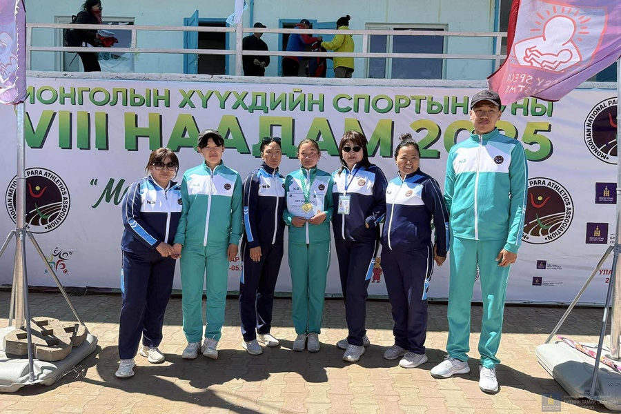 Монголын Хүүхдийн спортын зуны VIII наадамд Орхон аймгийн С.Биндэръяа Тусгай хөнгөн атлетикийн 200метрийн зайнд уралдаж алтан медалийн эзнээр тодорлоо🥇. 