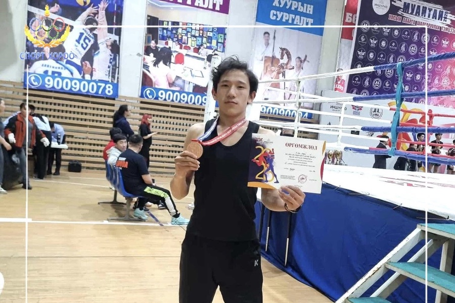 MONGOLIAN MUAYTHAI FEDERATION холбоо буюу МОНГОЛ УЛСЫН МУАЙТАЙ бокс УАШТ-ий залуучуудын 51кг жинд тамирчин,10а ангийн сурагч Б.Өсөх-Ирээдүй хүрэл медаль хүртлээ. /2026-9/
