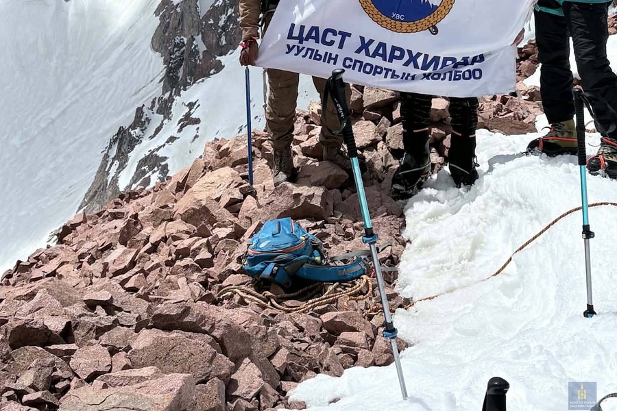 🏔️ УВС АЙМГИЙН ХАМГИЙН ӨНДӨР ЦЭГ – МӨСТ ОРГИЛД АМЖИЛТТАЙ АВИРЛАА 🏔️