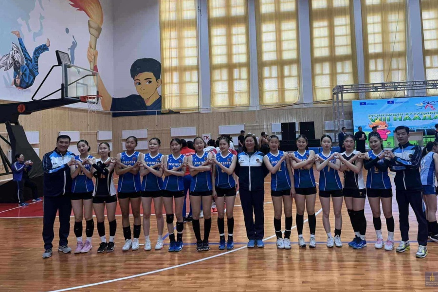 🏐Монголын Хүүхдийн спортын зуны наадам 🏐Волейболын охидууд🥈Мөнгөн медалиа гардан авлаа👏👏👏👏